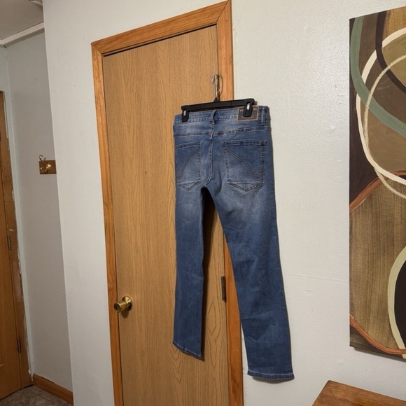 Ring of Fire Size 30x30 Medium Wash Distressed Slim Fit Jeans - EUC - Picture 2 of 6